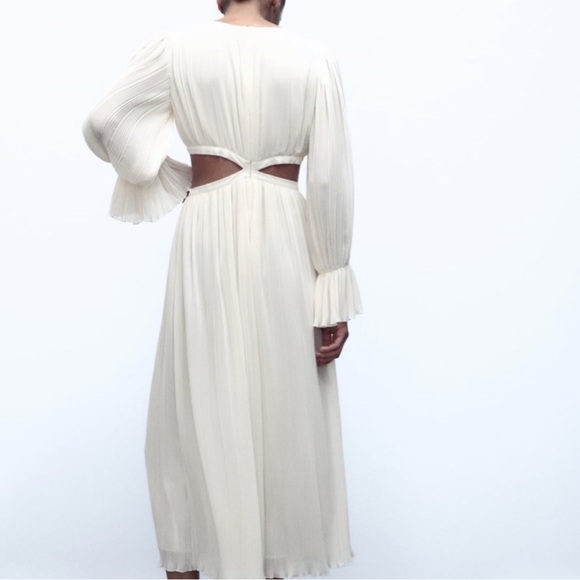 Zara Small Pleated Cut Out Dress 8741/253/712 - Picture 2 of 9